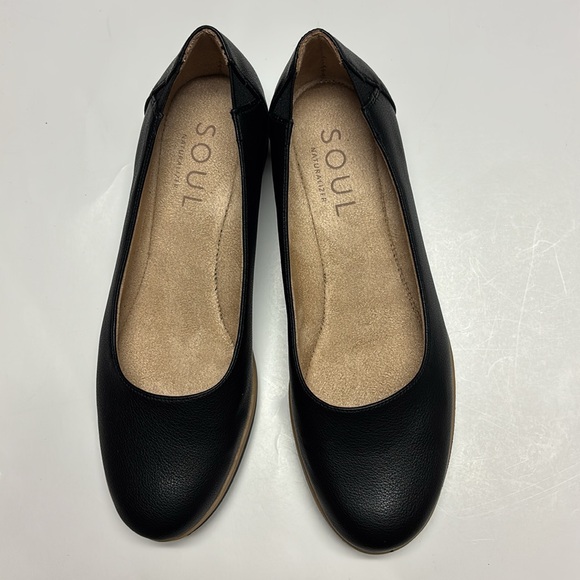 Naturalizer Black Leather Loafers - Picture 5 of 8